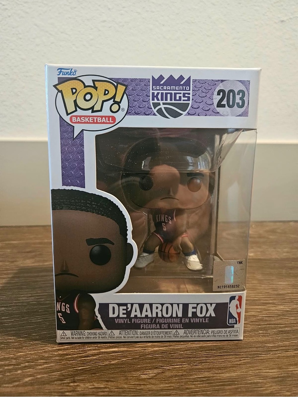 De’aaron Fox Funko Pop/Sacramento Kings/#203/new/ original packed.